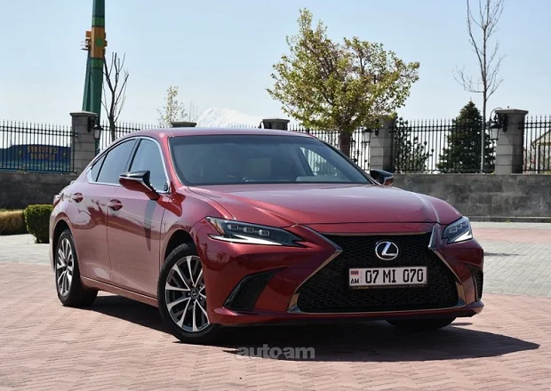 Lexus ES 200 2022 — լուսանկար 1
