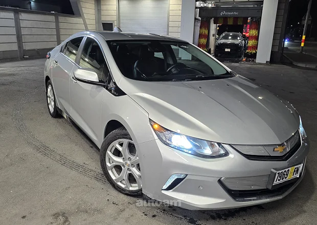 Chevrolet Volt 2017 — լուսանկար 1