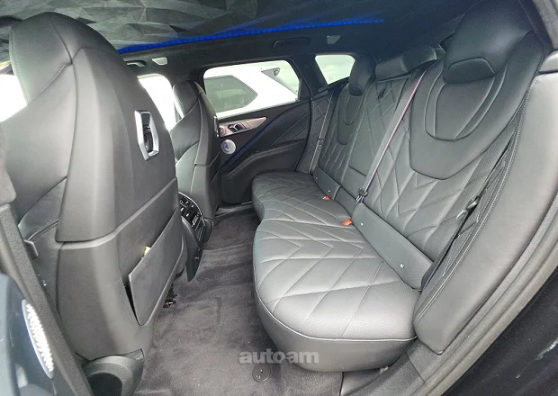 BMW XM 2023 — լուսանկար 9