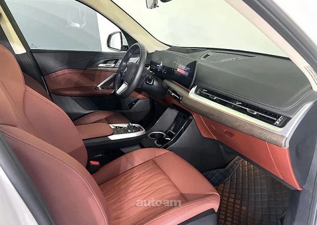 BMW iX1 2025 — լուսանկար 6