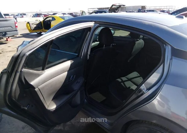 Nissan Sentra 2024 — լուսանկար 9