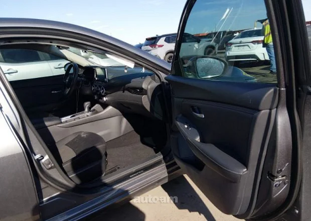 Nissan Sentra 2024 — լուսանկար 3