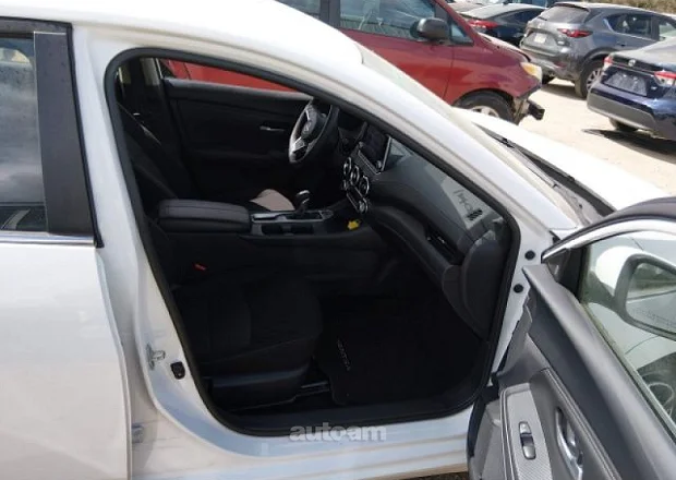 Nissan Sentra 2025 — լուսանկար 4