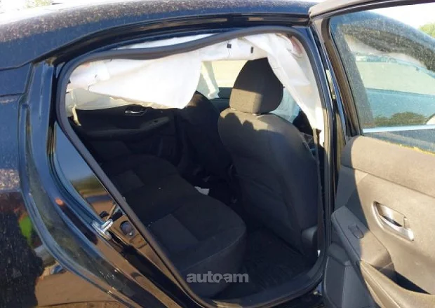 Nissan Sentra 2021 — լուսանկար 9