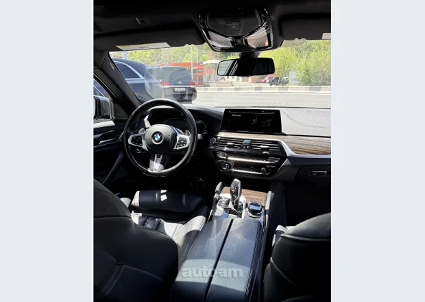BMW 550 2020 — լուսանկար 8