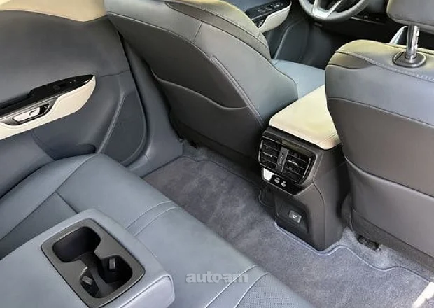 Lexus RZ 300 2024 — լուսանկար 5