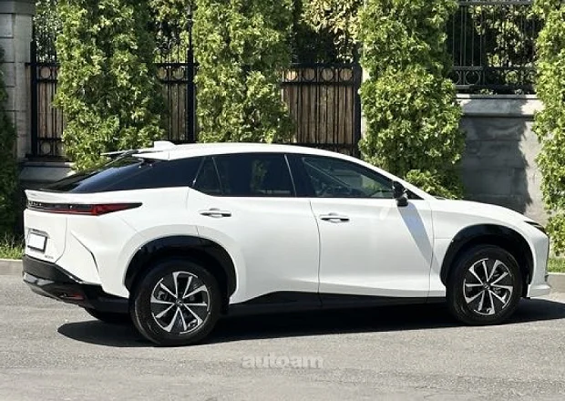 Lexus RZ 300 2024 — լուսանկար 7