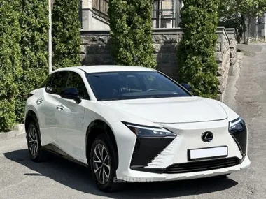 Lexus RZ 300, 2024