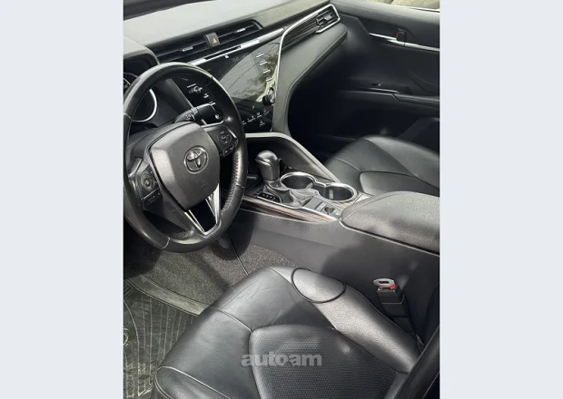 Toyota Camry 2018 — լուսանկար 6