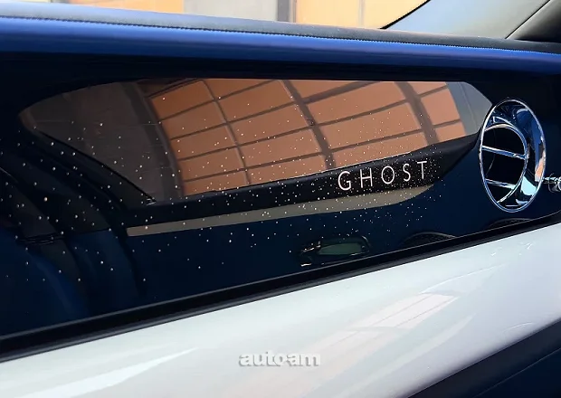 Rolls Royce Ghost 2021 — լուսանկար 13