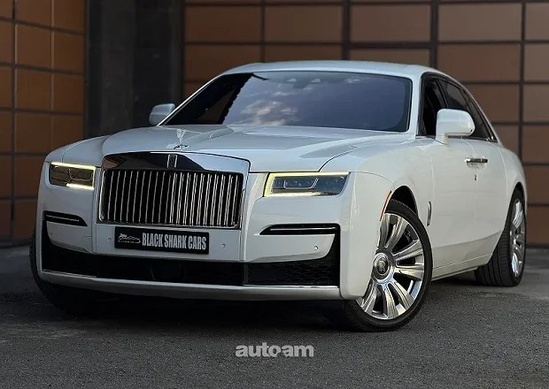 Rolls Royce Ghost 2021 — լուսանկար 1