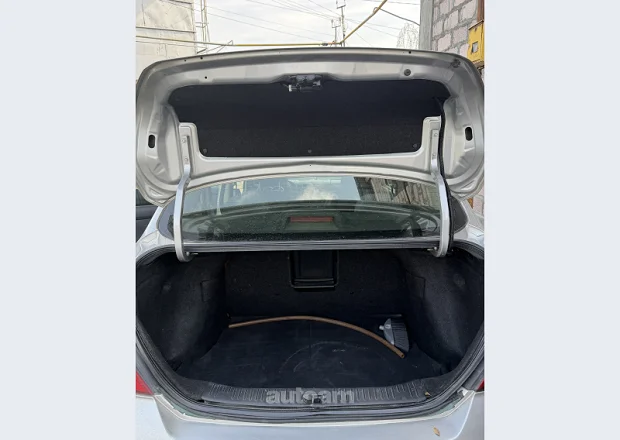 Nissan Tiida 2006 — լուսանկար 7