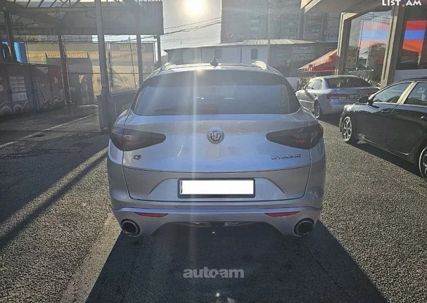 Alfa Romeo Stelvio 2017 — լուսանկար 4