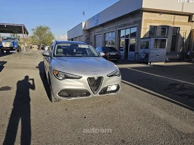 Alfa Romeo Stelvio, 2017