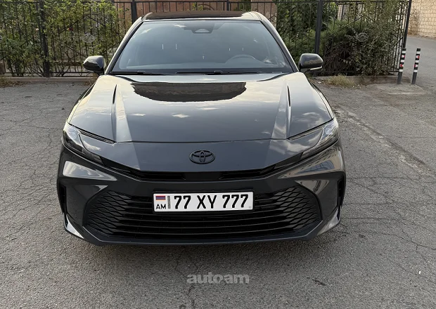 Toyota Camry 2024 — լուսանկար 1