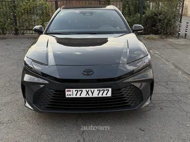 Toyota Camry, 2024