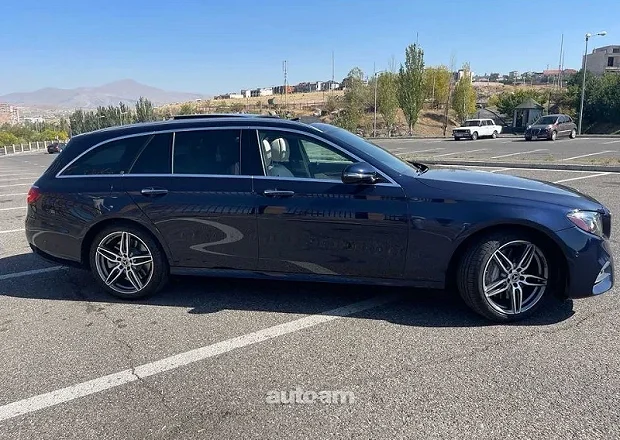 Mercedes-Benz E 400 2018 — լուսանկար 5