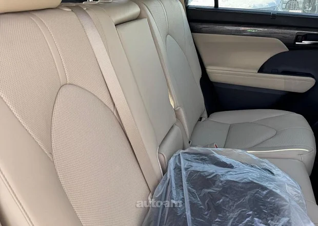 Toyota Highlander 2024 — լուսանկար 8