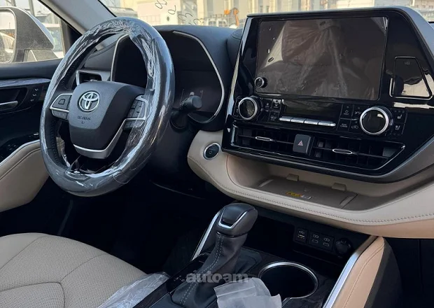 Toyota Highlander 2024 — լուսանկար 3