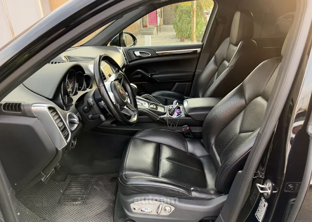 Porsche Cayenne 2017 — լուսանկար 9