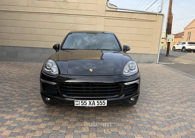 Porsche Cayenne 2017 — լուսանկար 1