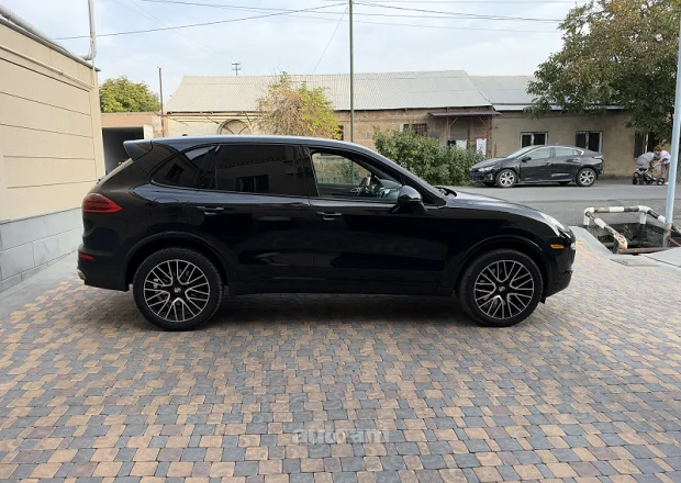 Porsche Cayenne 2017 — լուսանկար 4