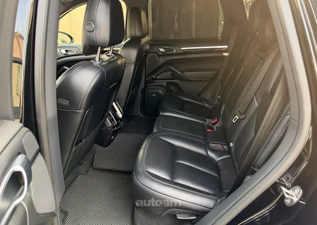 Porsche Cayenne 2017 — լուսանկար 10