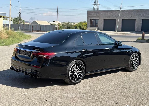 Mercedes-Benz E 300 2019 — լուսանկար 6