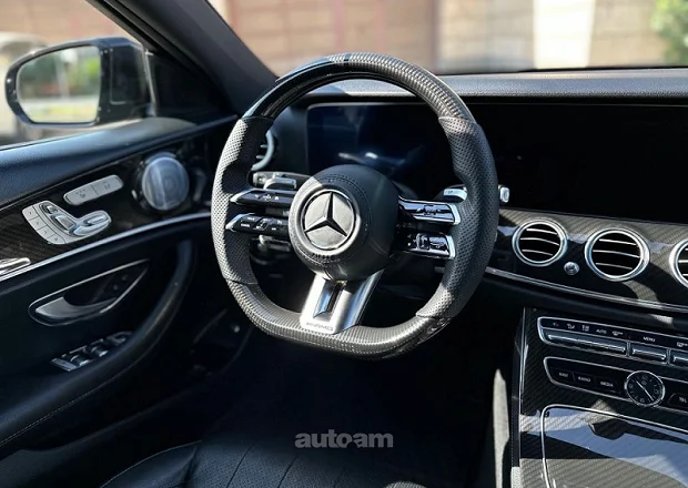 Mercedes-Benz E 300 2019 — լուսանկար 11