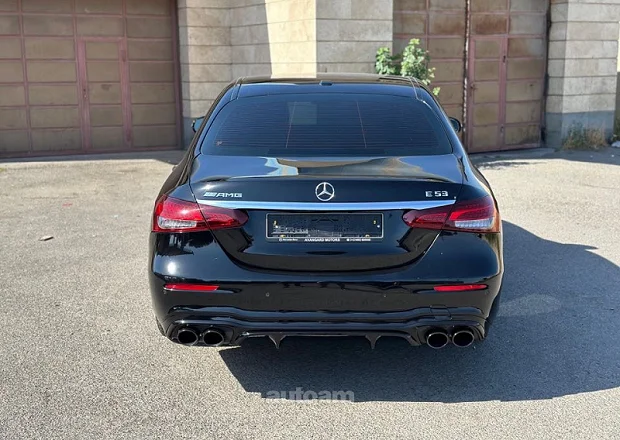Mercedes-Benz E 300 2019 — լուսանկար 4