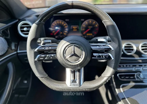 Mercedes-Benz E 300 2019 — լուսանկար 9