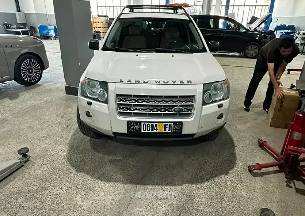 Land Rover Freelander 2008 — լուսանկար 1