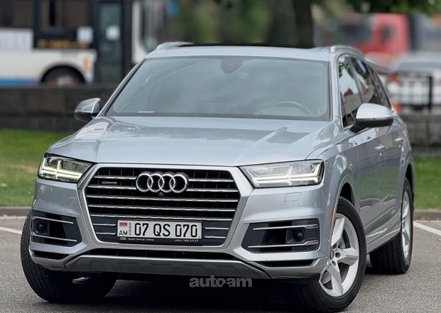 Audi Q7 2019 — լուսանկար 1