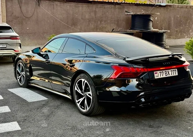 Audi e-tron GT 2024 — լուսանկար 6
