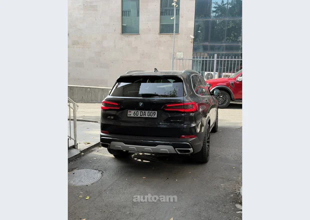 BMW X5 2021 — լուսանկար 1