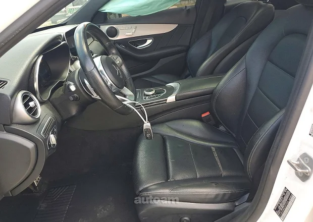 Mercedes-Benz C 300 2020 — լուսանկար 7