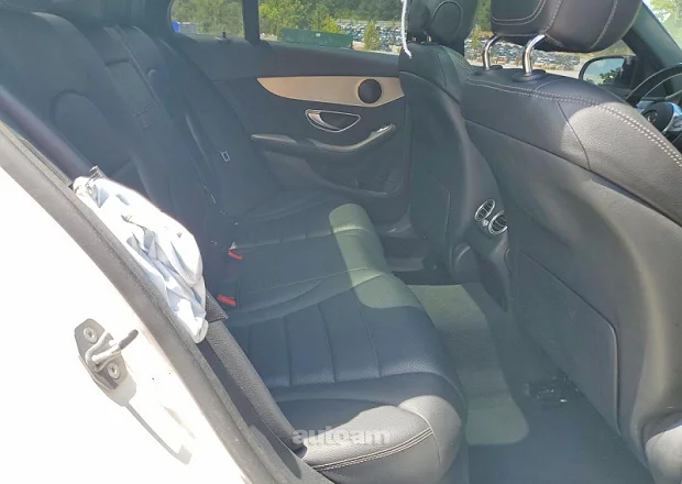Mercedes-Benz C 300 2020 — լուսանկար 10