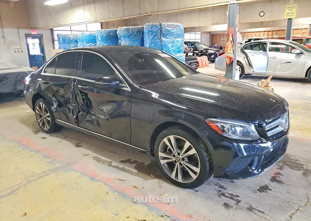 Mercedes-Benz C 300 2021 — լուսանկար 2