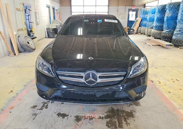 Mercedes-Benz C 300 2021 — լուսանկար 1