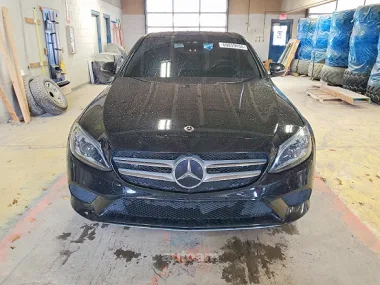 Mercedes-Benz C 300, 2021