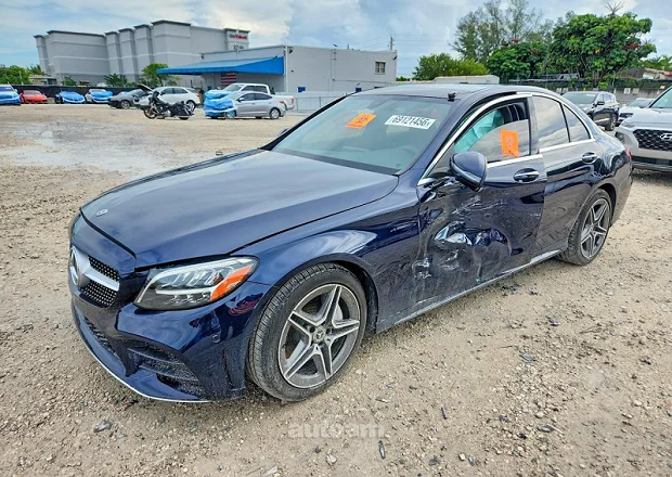 Mercedes-Benz C 300 2020 — լուսանկար 2