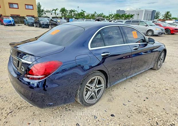 Mercedes-Benz C 300 2020 — լուսանկար 4