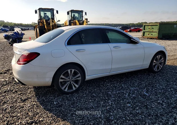 Mercedes-Benz C 300 2020 — լուսանկար 4