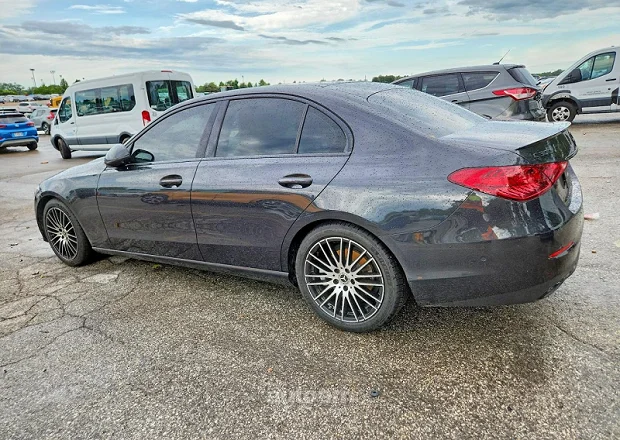 Mercedes-Benz C 300 2022 — լուսանկար 4