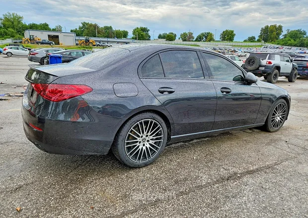 Mercedes-Benz C 300 2022 — լուսանկար 3