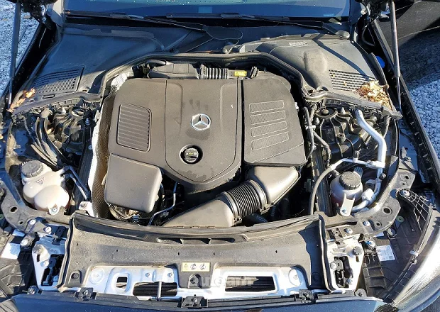 Mercedes-Benz C 300 2023 — լուսանկար 11