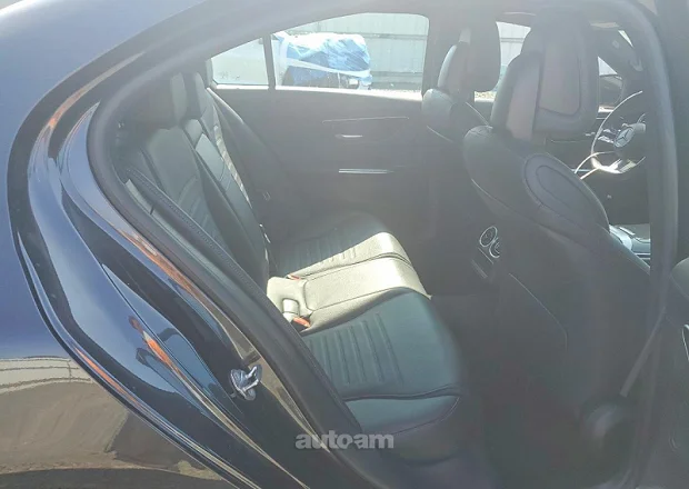 Mercedes-Benz C 300 2023 — լուսանկար 11