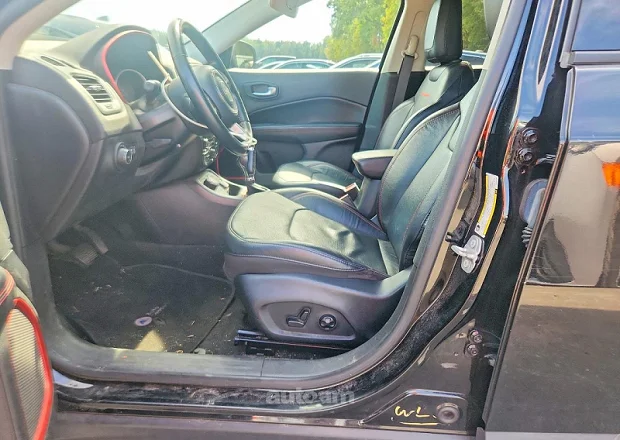 Jeep Compass 2021 — լուսանկար 6