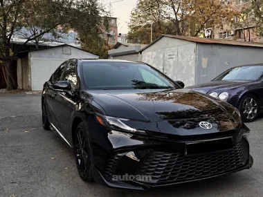 Toyota Camry, 2025