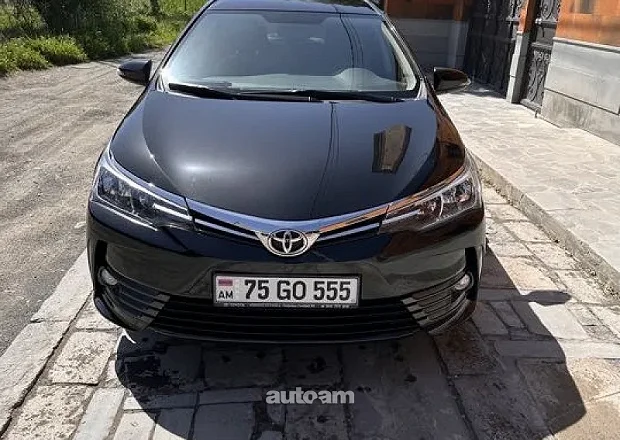 Toyota Corolla 2018 — լուսանկար 1